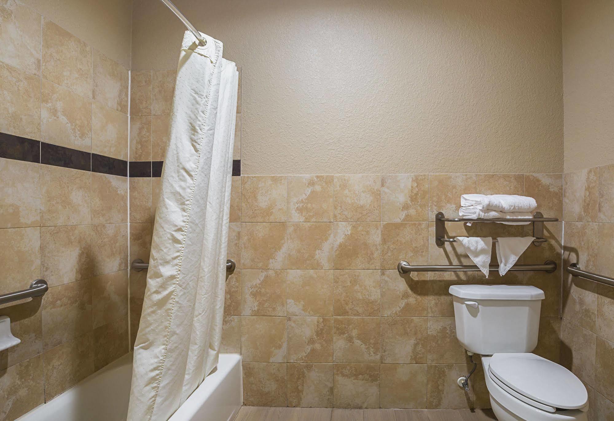 Scottish Inn And Suites Baytown Exteriör bild